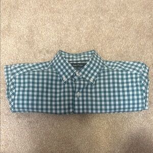 Nautica Blue and White Casual Button Down Stretch Shirt